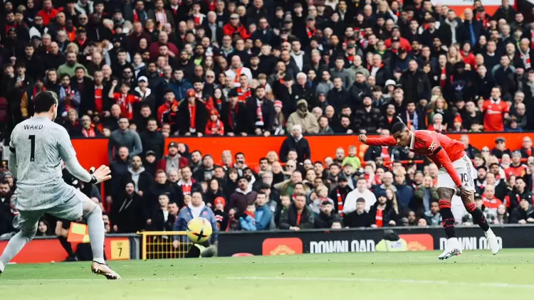 Manchester United - Leicester City: 3-0 (Maç Sonucu - Yazılı Özet)