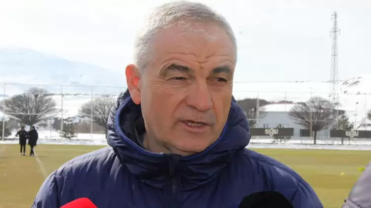 Sivasspor Teknik Direktörü Rıza Çalımbay: "Lig karmakarışık Olacak"