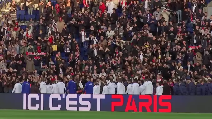 VİDEO - PSG'den 30 binden fazla taraftar önünde antrenman