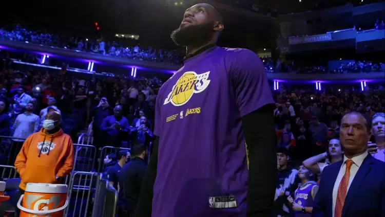 Lakers'ta LeBron James Sakatlandı