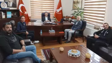 Depremzede voleybolcuya Hakan Koştu sahip çıktı