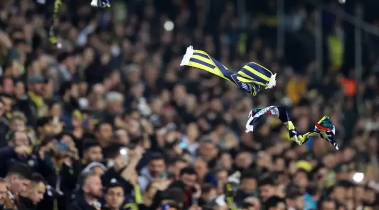 Hükümet İstifa Diyen Fenerbahçe Taraftarlarına Seyirden Men Cezası
