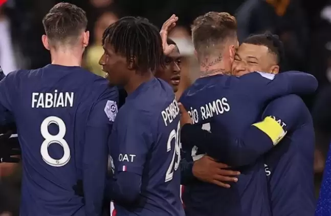 Paris Saint Germain - Nantes: 4-2 (Maç Sonucu - Yazılı Özet)