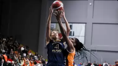 Potada derbi Kanarya'nın!