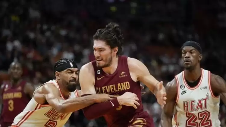 NBA'de Cedi Osmanlı Cleveland Cavaliers, Miami Heat'e Mağlup Oldu