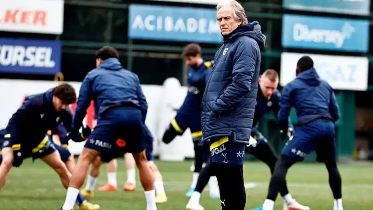 Jorge Jesus, Lincoln'ün Sezonu Kapattığını, Oosterwolde'nin Görev Alacağını Açıkladı