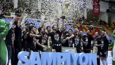 Hentbol'da şampiyon Beşiktaş!