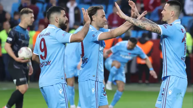 Trabzonspor'da 10 Futbolcu İle Yolların Ayrılması Bekleniyor!