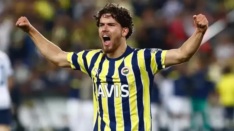 Napoli ve Ajax Ferdi Kadıoğlu Transferini İstiyor. Fenerbahçe'nin Planlı...