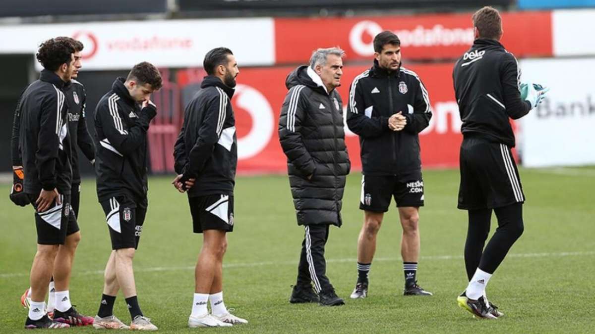 Şenol Güneş'ten İstanbulspor Maçı Sonrası Fenerbahçe Derbisi Sözleri