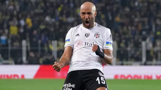 Nathan Redmond'un derbi resitali!