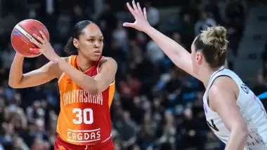 Galatasaray finalin ilk maçında döküldü!