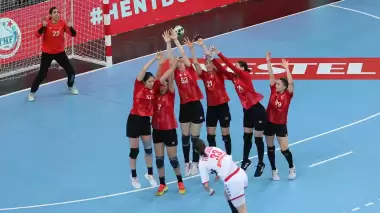 A Milli Kadın Hentbol Takımı, Sırbistan karşısında zoru başarmak istiyor