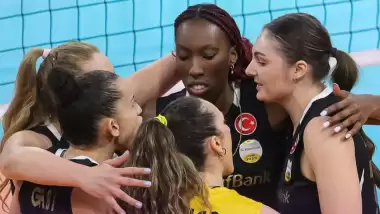 VakıfBank, Galatasaray'a set vermedi