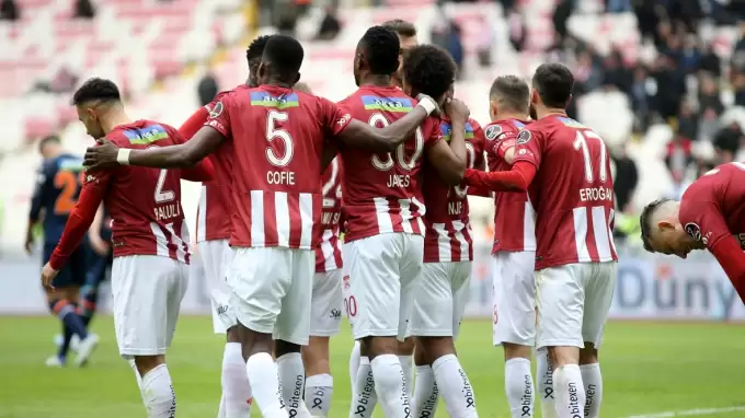 Max Gradel'den hakem eleştirisi