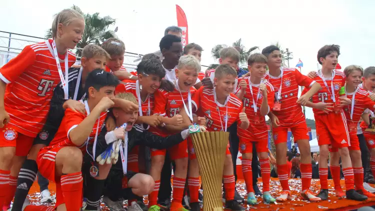 U12 İzmir Cup’ta Şampiyon FC Bayern Münih