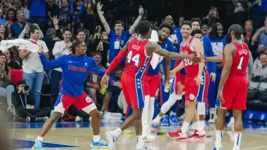 Philadelphia 76'ers'tan Brooklyn Nets'e fark!