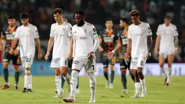 Beşiktaş'ta bir oyuncuyla yollar ayrılıyor! Bavullarını topluyor...