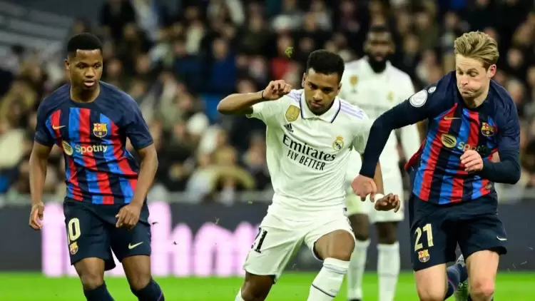 Real Madrid ve Barcelona Birbirlerini "Diktatör Franco Rejiminin Kulübü" Olmakla Suçladı