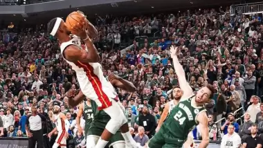 NBA’de Heat ve Knicks konferans yarı finaline yükseldi