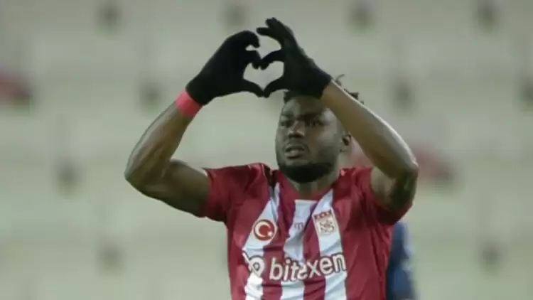 Sivasspor'da Caicedo ile Muammer Yıldırım, Fenerbahçe Yenilgisini Değerlendirdi