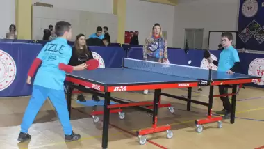 Özel raketlerin turnuvasında kazanan dostluk oldu!