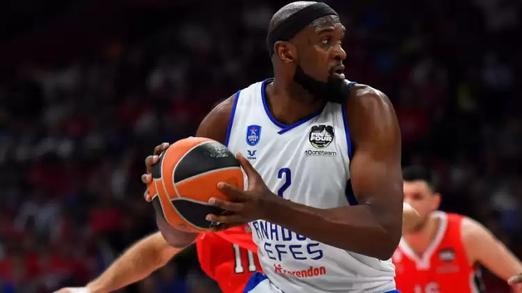 Anadolu Efes'in Yıldız Oyuncusu Chris Singleton'ın Kalp Krizi Geçirdiği İddia Edildi