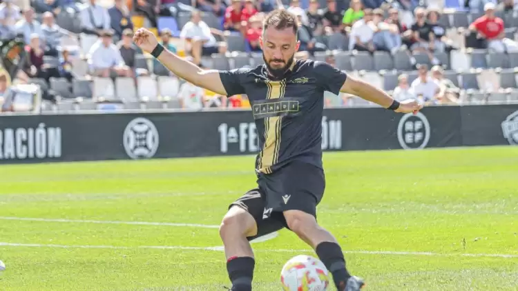 CF Intercity'de Emre Çolak İle Yollar Ayrıldı