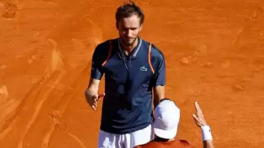 Medvedev, Madrid Açık'a son 16 turunda veda etti