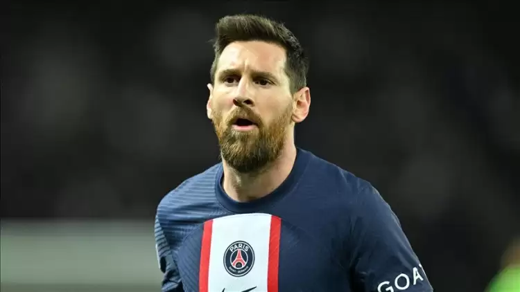 Paris Saint Germain Taraftarlarından Lionel Messi'ye Tepki