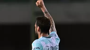 VİDEO | Hakan Çalhanoğlu'ndan Verona'ya muhteşem gol!