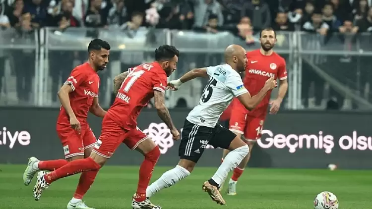 Beşiktaş, Deplasmanda Antalyaspor İle Karşılaşıyor! İşte İlk 11'ler...