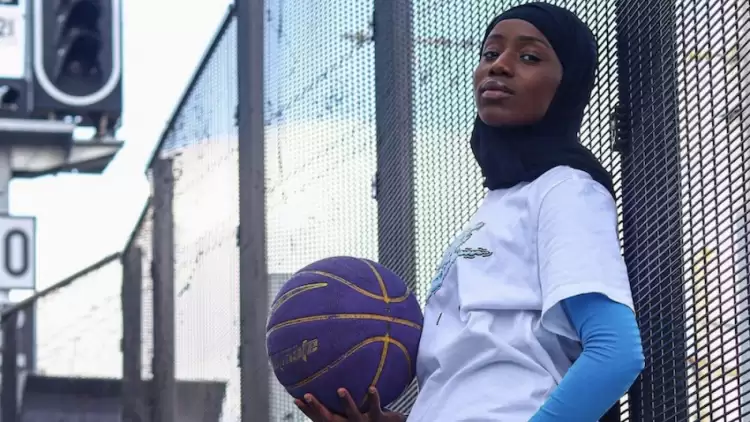 Fransız Basketbolcu Sylla, Resmi Müsabakalara Başörtüsüyle Katılabilmek İstiyor