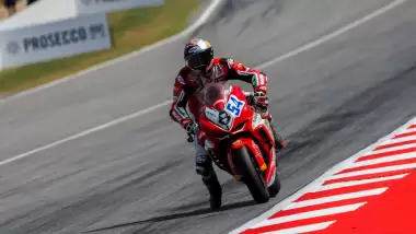 Bahattin Sofuoğlu’ndan kariyerinin ilk zaferi!