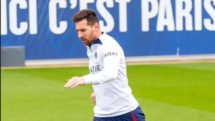 PSG'de 2 Hafta Kadro Dışı Bırakılan Lionel Messi Antrenmanlara Döndü