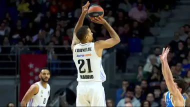 Maccabi'ye 2.10'luk şutör!