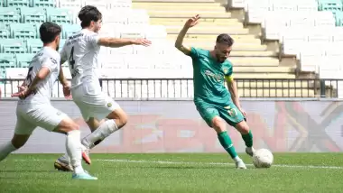 Bursaspor umutlarını son haftaya bıraktı!