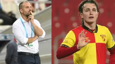 Mustafa Er'den Ali Akman sözleri: "Hak ettiğini yaşıyor"