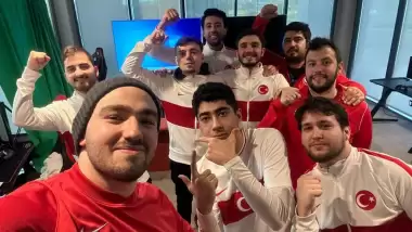 eMilli Futbol Takımı'ndan büyük başarı!