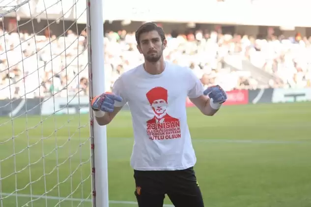 Göztepe Camiasından, Hatalı Gol Yiyen Arda Özçimen’e Destek Geldi