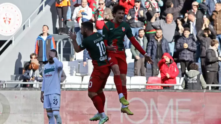TFF 3. Lig'de Karşıyaka'da Fatih Taşdelen ile Emre Gemici 24 gol attı