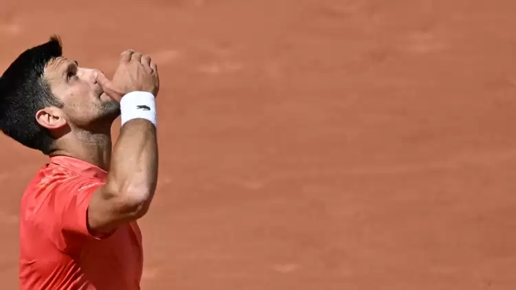 Novak Djokovic, Fransa Açık'ta Adını 2. Tura Yazdırdı