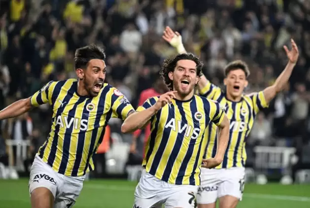 Fenerbahçe - Antalyaspor maçı canlı veren yabancı kanallar