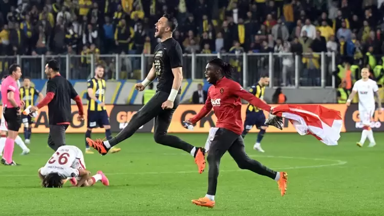 Galatasaray, 23. Şampiyonluğu Vefat Eden Taraftarlarına Adadı