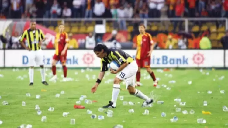 Galatasaray Derbide Alkışlanacak mı? Fenerbahçe "Sulu Derbi"yi Hatırlıyor