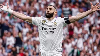 Benzema, Al Ittihad ile imzaladı!
