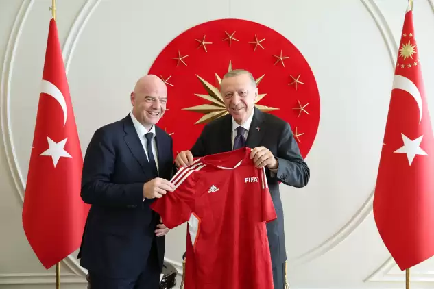 Cumhurbaşkanı Erdoğan, FIFA Başkanı Infantino'yu Kabul Etti