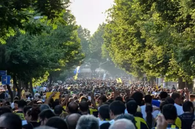 Fenerbahçe Taraftarı Başakşehir Maçında Gaza Tutuldu