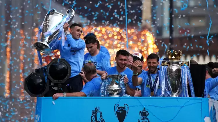 UEFA Şampiyonlar Ligi Finalini Kazanan Manchester City, Şehir Turu Attı!