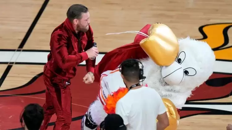 Conor McGregor, Miami Heat Maskotunu Yumrukladı! Maskot Hastanelik Oldu